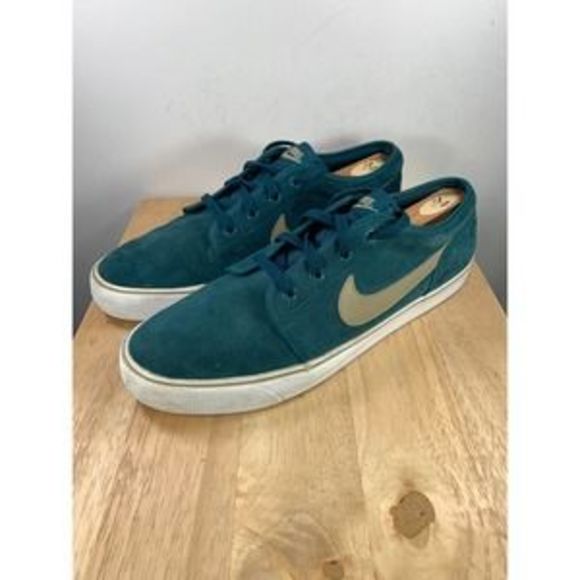 Skirts | Nike Mens Toki Low Teal Blue Tan White Low Top  display picture 3